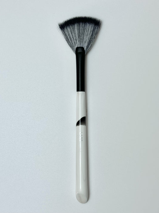 Fan Brush - L7